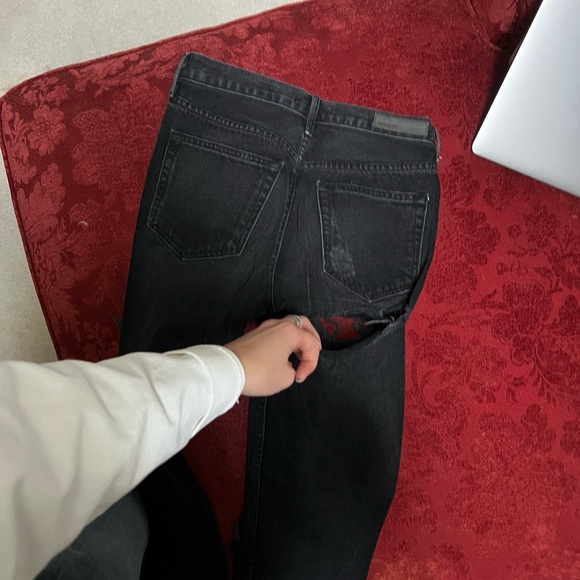 Distressed boyfriend jeans - Picture 2 of 4